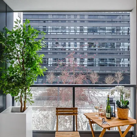 Lumina I Deluxe 2-Room Apartment With Balcony I Parking Апартаменты