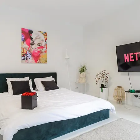 Lumina Deluxe Varsovie